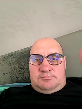 Snapshot of vanjbi45 chatting on September 18, 6:59 am vanjbi45 online show from September 18, 6:59 am