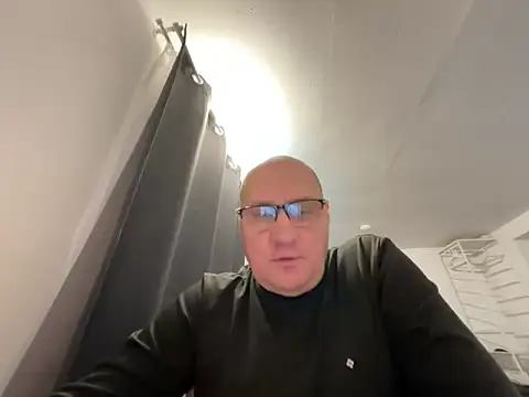 vanjbi45 online show from February 5, 6:40 am