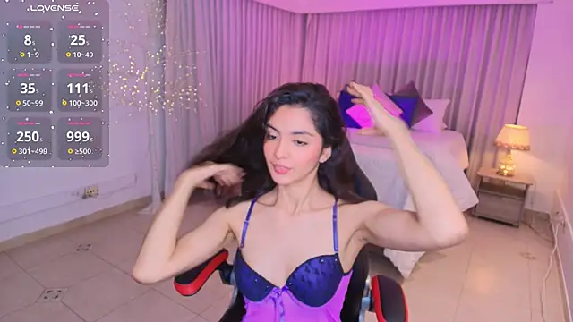 miiaa evans online show from January 31, 4:03 am