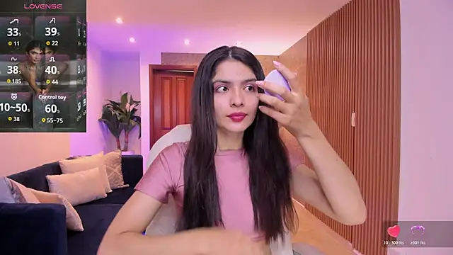 miiaa evans online show from November 20, 11:10 am