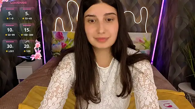 Linda EX online show from April 2, 12:25 pm