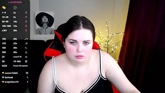 Emily Mo online show from February 2, 9:30 am