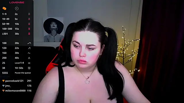 Emily Mo online show from February 8, 12:39 pm