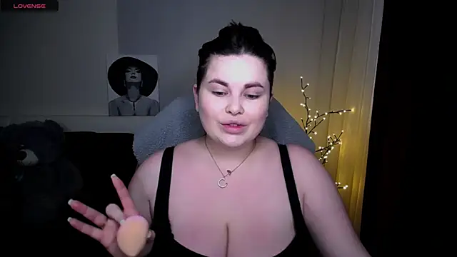 Emily Mo online show from February 16, 5:59 am