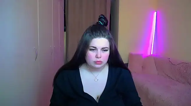 Emily Mo online show from March 9, 9:24 am