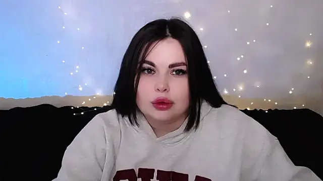 Emily Mo online show from March 8, 6:50 am