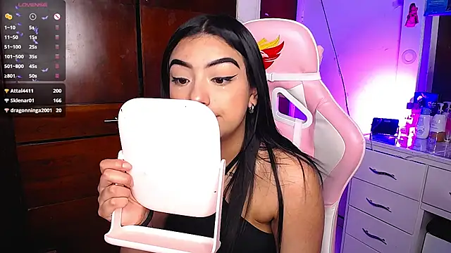 eva six online show from February 28, 7:46 pm