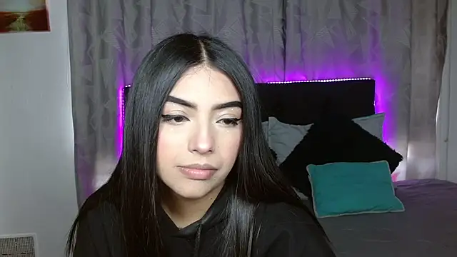 eva six online show from October 5, 5:22 pm