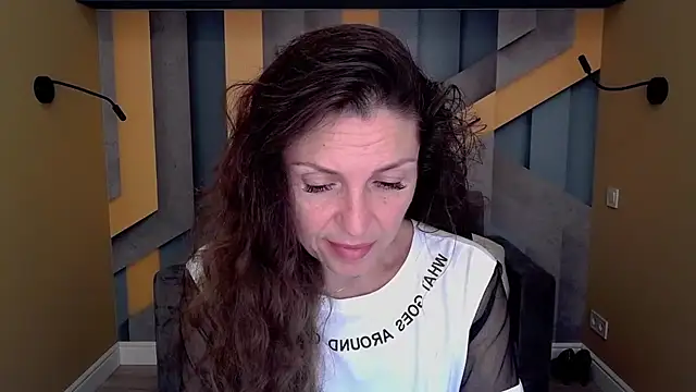 EllaLong online show from September 10, 11:32 am