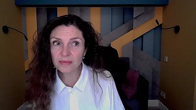 EllaLong online show from October 14, 11:33 am