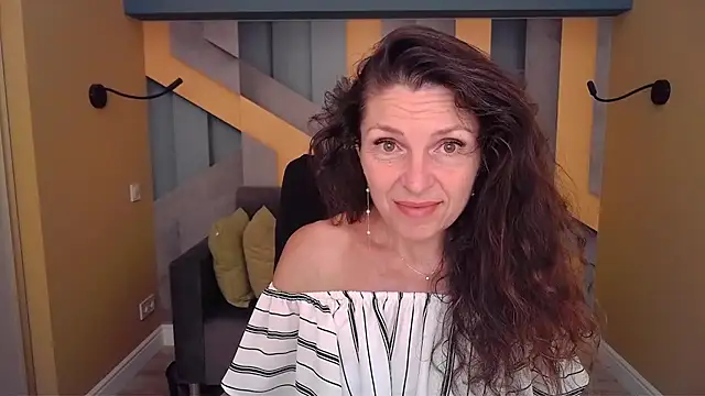EllaLong online show from July 1, 11:34 am