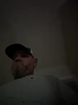 Snapshot of mrscum4u chatting on February 9, 1:35 pm mrscum4u online show from February 9, 1:35 pm