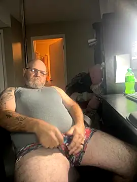 Snapshot of mrscum4u chatting on November 2, 3:03 pm mrscum4u online show from November 2, 3:03 pm