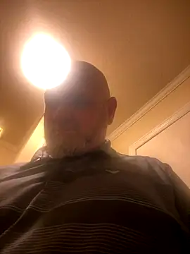 Snapshot of mrscum4u chatting on November 28, 5:54 am mrscum4u online show from November 28, 5:54 am