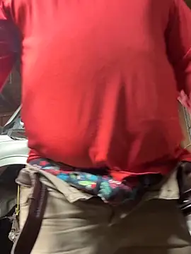 Snapshot of mrscum4u chatting on November 30, 9:08 pm mrscum4u online show from November 30, 9:08 pm