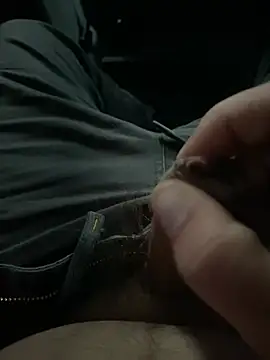 Snapshot of makar8 chatting on March 14, 4:12 pm makar8 online show from March 14, 4:12 pm