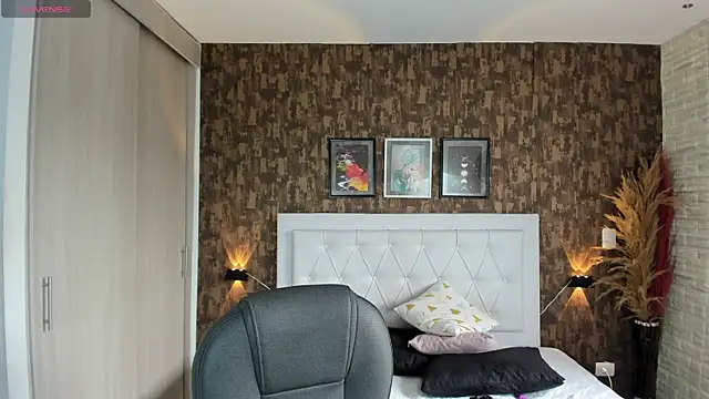 kitty  horny online show from January 28, 5:46 pm