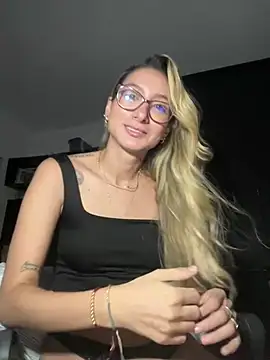 DanikRosse online show from February 13, 6:52 am