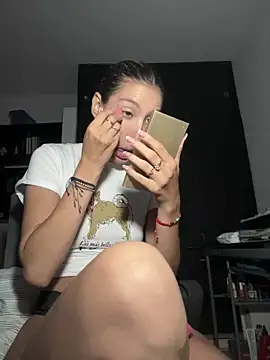 DanikRosse online show from February 27, 3:58 am