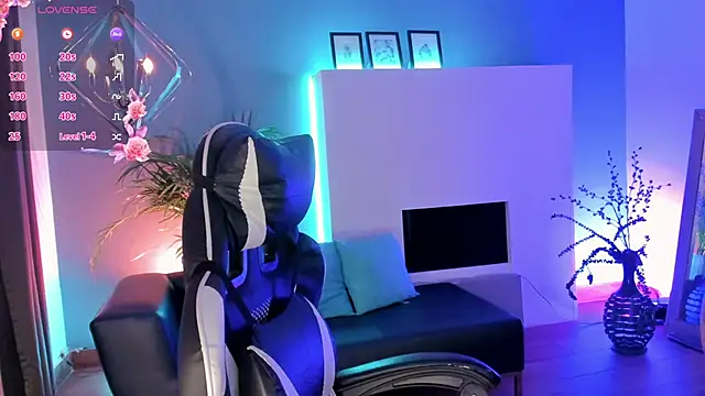 Megan inked online show from February 3, 3:48 am