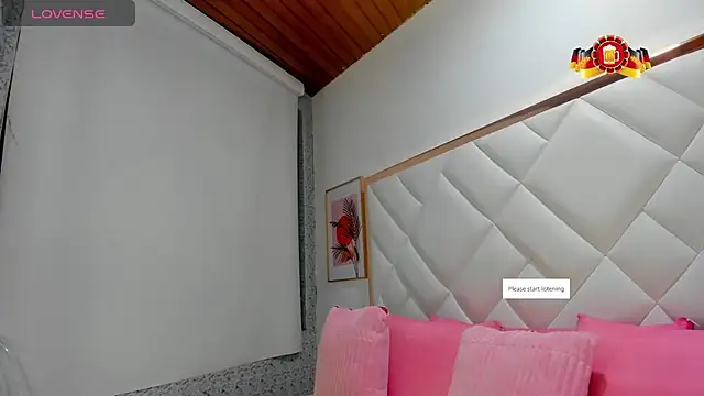 EmiliBonnie online show from September 28, 10:37 pm