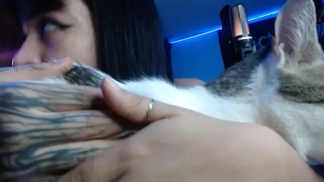 Snapshot of shy_katy_ chatting on January 24, 8:34 am shy katy  online show from January 24, 8:34 am