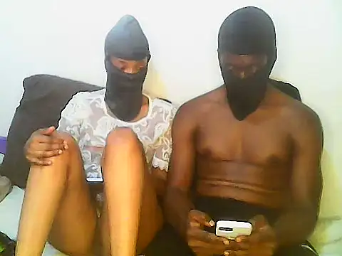 De maskedcouple online show from March 1, 10:34 pm