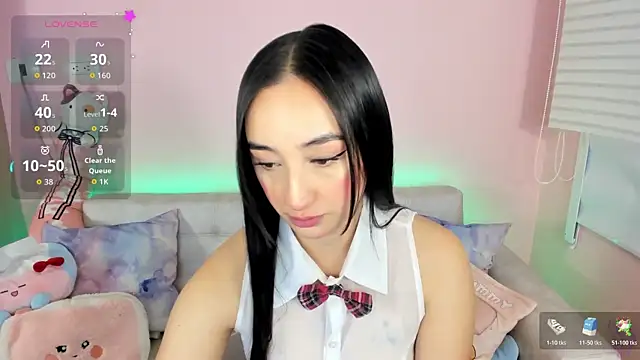 tinysara online show from March 11, 4:24 pm