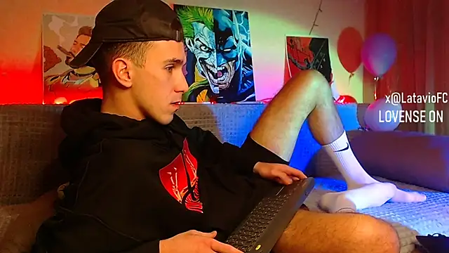 Snapshot of Midnighter_ chatting on January 13, 11:38 pm Midnighter  online show from January 13, 11:38 pm