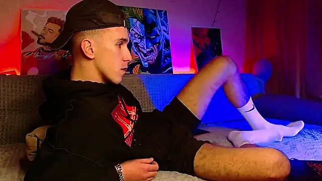 Snapshot of Midnighter_ chatting on January 30, 2:36 pm Midnighter  online show from January 30, 2:36 pm