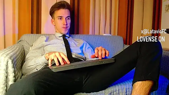 Midnighter  online show from November 24, 9:03 pm