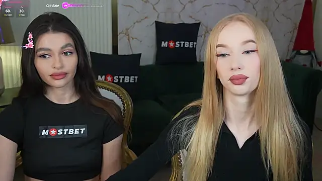 Amelia Blaze online show from December 10, 7:37 am