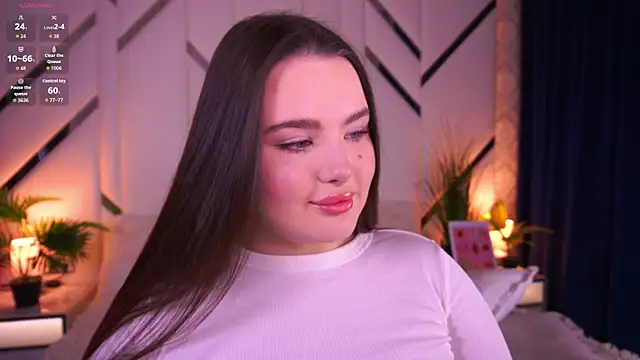 Snapshot of CuteAmberr chatting on January 11, 8:19 am CuteAmberr online show from January 11, 8:19 am