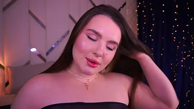 Snapshot of CuteAmberr chatting on February 25, 2:10 am CuteAmberr online show from February 25, 2:10 am