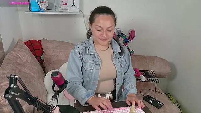 megan doll2 online show from September 14, 9:47 pm