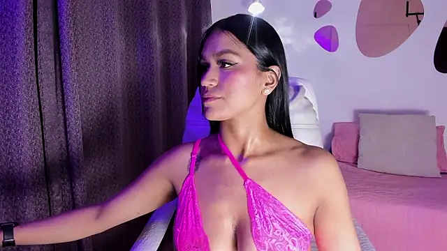 Caroliina Saenz online show from January 9, 7:59 pm