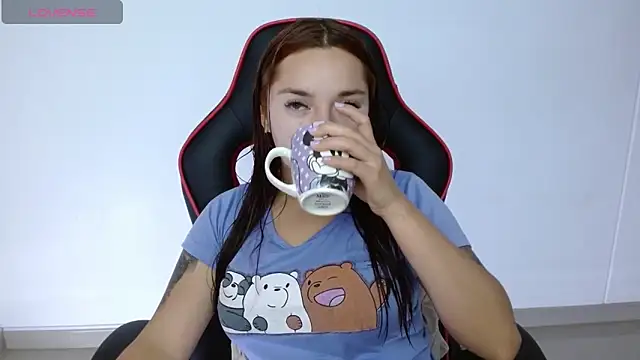 Snapshot of samantha_tattu chatting on December 3, 10:51 pm samantha tattu online show from December 3, 10:51 pm