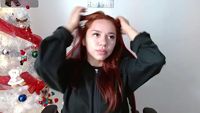 Snapshot of samantha_tattu chatting on December 30, 4:19 pm samantha tattu online show from December 30, 4:19 pm