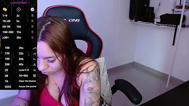 Snapshot of samantha_tattu chatting on February 5, 10:22 pm samantha tattu online show from February 5, 10:22 pm