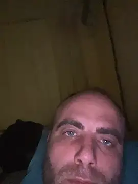 Snapshot of mustican422 chatting on January 28, 10:45 pm mustican422 online show from January 28, 10:45 pm