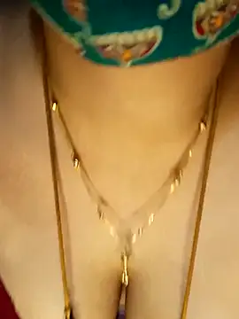 tuttifrutti17 online show from January 11, 7:59 pm