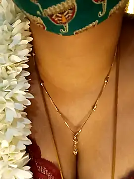 tuttifrutti17 online show from January 17, 6:02 pm