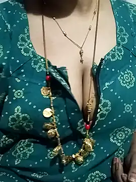 tuttifrutti17 online show from January 27, 3:15 am