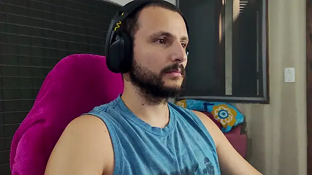 iurytx online show from February 18, 11:01 pm