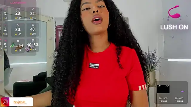 HOTBLACKANDWHITE2 online show from December 29, 5:12 pm