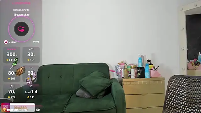 HOTBLACKANDWHITE2 online show from September 11, 11:27 pm