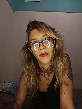 Snapshot of rose-rainbowgoddess chatting on March 13, 11:55 pm rose-rainbowgoddess online show from March 13, 11:55 pm