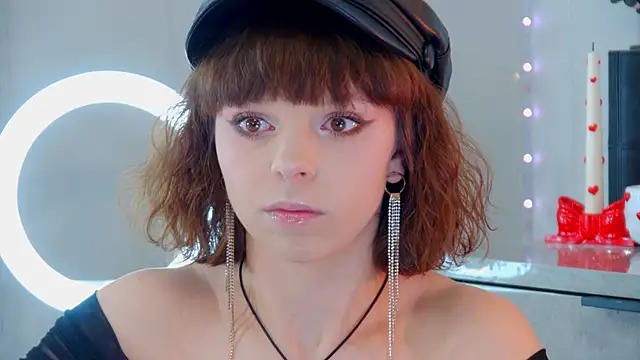 ElisabethDavis online show from May 24, 3:17 pm