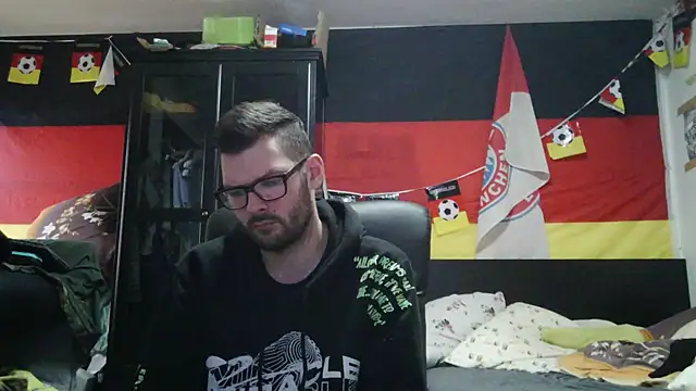 Die-geile-Sau online show from March 21, 2:53 pm