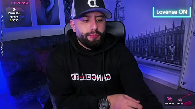 Snapshot of jhon_bear03 chatting on December 18, 11:38 am jhon bear03 online show from December 18, 11:38 am